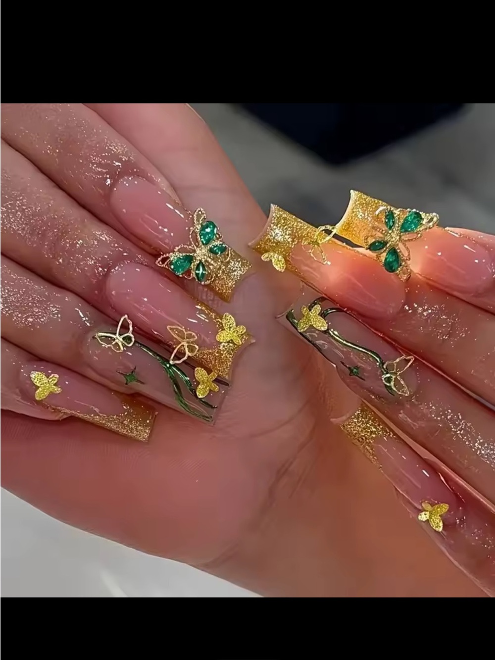 24 pcs nails natural delicate & comfortable reusable!
